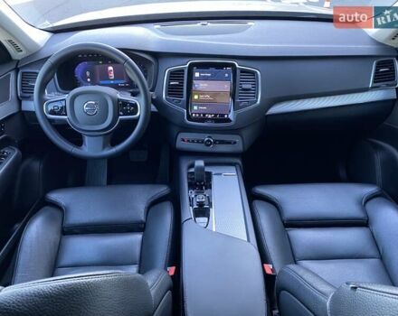 Вольво ХС90 2022 в Киеве на Automoto.ua Бежевый Вольво ХС90, объемом двигателя 1.97 л и пробегом 75 тыс. км за 47736 $, фото 20 на Automoto.ua