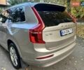 Вольво ХС90 2022 в Киеве на Automoto.ua Бежевый Вольво ХС90, объемом двигателя 1.97 л и пробегом 37 тыс. км за 51500 $, фото 2 на Automoto.ua