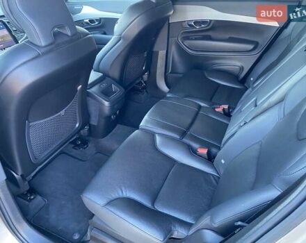 Вольво ХС90 2022 в Киеве на Automoto.ua Бежевый Вольво ХС90, объемом двигателя 1.97 л и пробегом 75 тыс. км за 47736 $, фото 15 на Automoto.ua