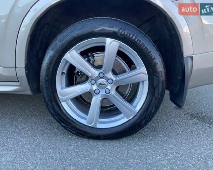 Вольво ХС90 2022 в Киеве на Automoto.ua Бежевый Вольво ХС90, объемом двигателя 1.97 л и пробегом 75 тыс. км за 47736 $, фото 18 на Automoto.ua