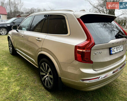 Бежевый Вольво ХС90, объемом двигателя 1.97 л и пробегом 43 тыс. км за 53000 $, фото 3 на Automoto.ua