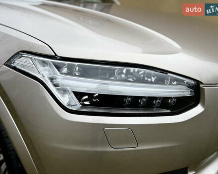 Бежевый Вольво ХС90, объемом двигателя 1.97 л и пробегом 43 тыс. км за 53000 $, фото 7 на Automoto.ua