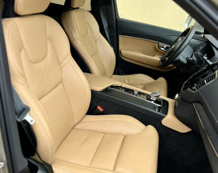 Бежевый Вольво ХС90, объемом двигателя 1.97 л и пробегом 43 тыс. км за 53000 $, фото 15 на Automoto.ua