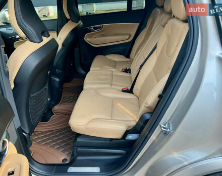 Бежевый Вольво ХС90, объемом двигателя 1.97 л и пробегом 114 тыс. км за 51500 $, фото 39 на Automoto.ua