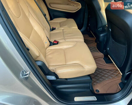 Бежевый Вольво ХС90, объемом двигателя 1.97 л и пробегом 114 тыс. км за 51500 $, фото 55 на Automoto.ua