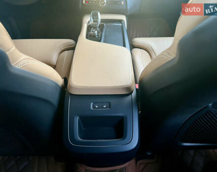 Бежевый Вольво ХС90, объемом двигателя 1.97 л и пробегом 114 тыс. км за 51500 $, фото 63 на Automoto.ua