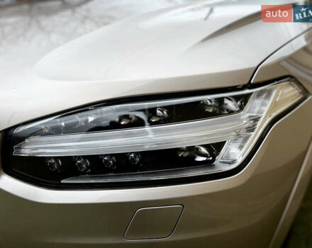 Бежевый Вольво ХС90, объемом двигателя 1.97 л и пробегом 43 тыс. км за 53000 $, фото 10 на Automoto.ua