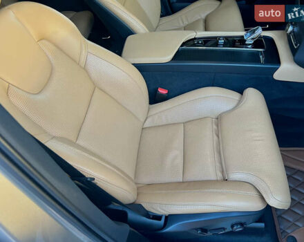 Бежевый Вольво ХС90, объемом двигателя 1.97 л и пробегом 114 тыс. км за 51500 $, фото 51 на Automoto.ua