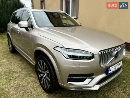 Бежевый Вольво ХС90, объемом двигателя 1.97 л и пробегом 43 тыс. км за 53000 $, фото 1 на Automoto.ua