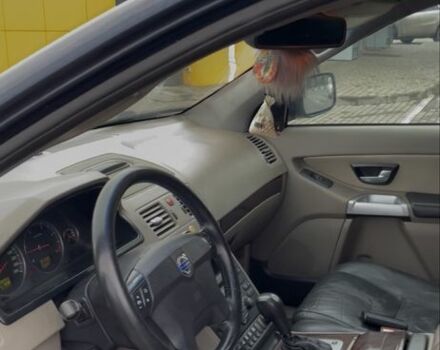 Чорний Вольво ХС90, об'ємом двигуна 2.4 л та пробігом 320 тис. км за 5365 $, фото 6 на Automoto.ua