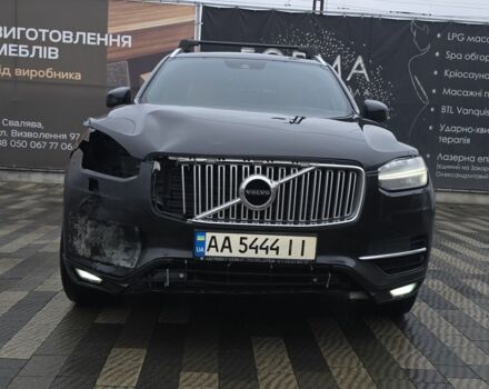 Чорний Вольво ХС90, об'ємом двигуна 2 л та пробігом 450 тис. км за 26222 $, фото 15 на Automoto.ua