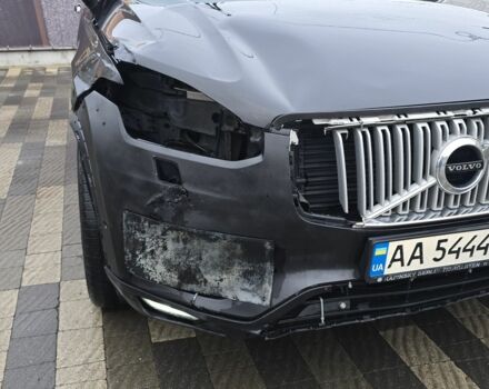 Чорний Вольво ХС90, об'ємом двигуна 2 л та пробігом 450 тис. км за 26222 $, фото 16 на Automoto.ua