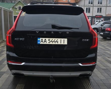 Чорний Вольво ХС90, об'ємом двигуна 2 л та пробігом 450 тис. км за 26222 $, фото 7 на Automoto.ua