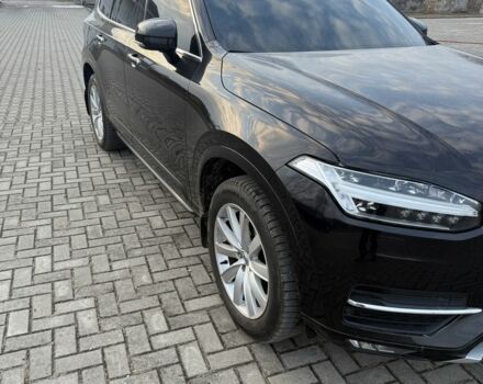 Черный Вольво ХС90, объемом двигателя 2 л и пробегом 370 тыс. км за 21000 $, фото 1 на Automoto.ua