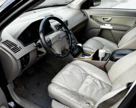 Черный Вольво ХС90, объемом двигателя 2.4 л и пробегом 280 тыс. км за 4200 $, фото 9 на Automoto.ua