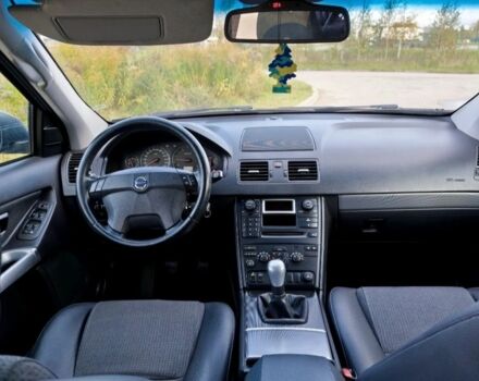 Вольво ХС90 2003 в Чернигове на Automoto.ua Черный Вольво ХС90, объемом двигателя 2.4 л и пробегом 247 тыс. км за 3850 $, фото 4 на Automoto.ua