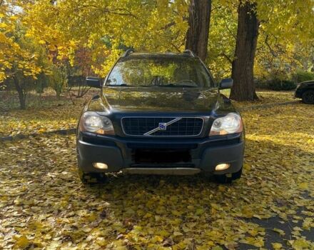 Вольво ХС90 2004 у Славянске на Automoto.ua Чорний Вольво ХС90, об'ємом двигуна 2.4 л та пробігом 400 тис. км за 5100 $, фото 1 на Automoto.ua