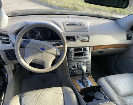 Черный Вольво ХС90, объемом двигателя 2.4 л и пробегом 322 тыс. км за 5550 $, фото 7 на Automoto.ua