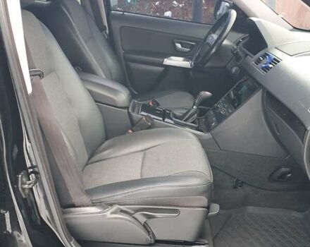 Черный Вольво ХС90, объемом двигателя 2.4 л и пробегом 365 тыс. км за 8800 $, фото 30 на Automoto.ua