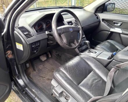 Черный Вольво ХС90, объемом двигателя 2.4 л и пробегом 340 тыс. км за 4800 $, фото 5 на Automoto.ua