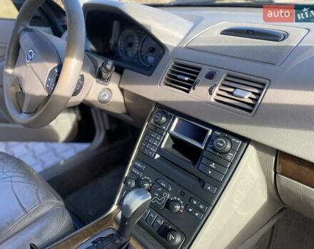 Черный Вольво ХС90, объемом двигателя 2.4 л и пробегом 322 тыс. км за 5550 $, фото 10 на Automoto.ua