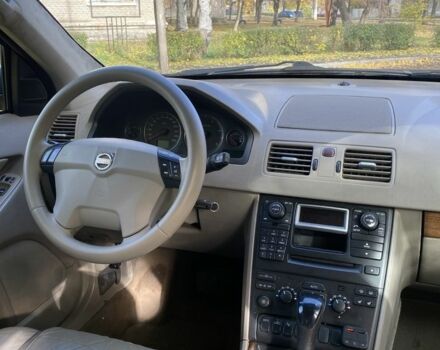 Черный Вольво ХС90, объемом двигателя 2.4 л и пробегом 400 тыс. км за 5100 $, фото 14 на Automoto.ua