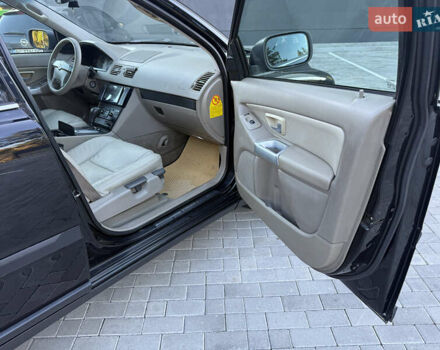 Черный Вольво ХС90, объемом двигателя 2.4 л и пробегом 570 тыс. км за 9199 $, фото 26 на Automoto.ua