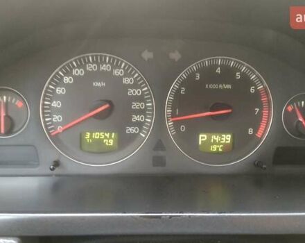 Черный Вольво ХС90, объемом двигателя 2.5 л и пробегом 309 тыс. км за 10800 $, фото 6 на Automoto.ua