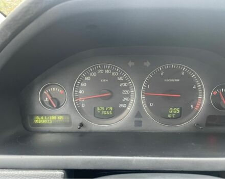 Вольво ХС90 2005 в Глухове на Automoto.ua Черный Вольво ХС90, объемом двигателя 2.4 л и пробегом 302 тыс. км за 3999 $, фото 7 на Automoto.ua