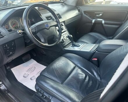 Черный Вольво ХС90, объемом двигателя 2.4 л и пробегом 185 тыс. км за 3258 $, фото 6 на Automoto.ua