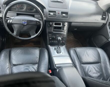 Чорний Вольво ХС90, об'ємом двигуна 2.4 л та пробігом 300 тис. км за 5600 $, фото 14 на Automoto.ua