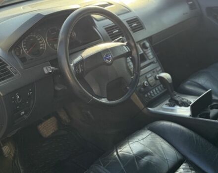 Чорний Вольво ХС90, об'ємом двигуна 2.4 л та пробігом 300 тис. км за 6000 $, фото 8 на Automoto.ua
