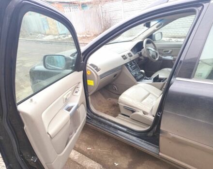 Черный Вольво ХС90, объемом двигателя 2.4 л и пробегом 340 тыс. км за 4375 $, фото 2 на Automoto.ua