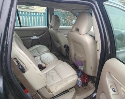 Черный Вольво ХС90, объемом двигателя 2.4 л и пробегом 340 тыс. км за 4375 $, фото 4 на Automoto.ua