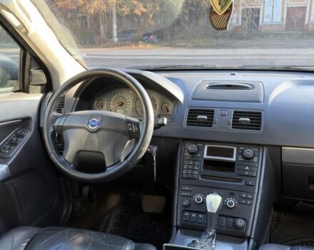 Чорний Вольво ХС90, об'ємом двигуна 2.4 л та пробігом 300 тис. км за 6000 $, фото 7 на Automoto.ua