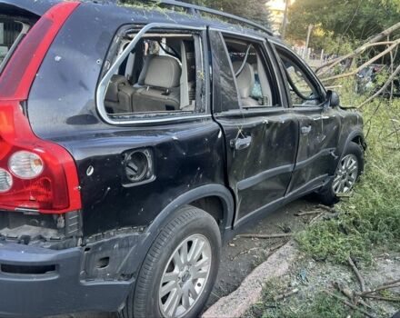 Чорний Вольво ХС90, об'ємом двигуна 2.4 л та пробігом 457 тис. км за 4000 $, фото 6 на Automoto.ua