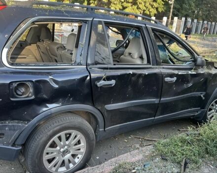 Чорний Вольво ХС90, об'ємом двигуна 2.4 л та пробігом 457 тис. км за 4000 $, фото 4 на Automoto.ua