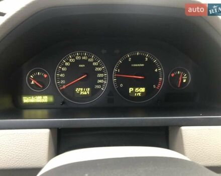 Черный Вольво ХС90, объемом двигателя 2.4 л и пробегом 230 тыс. км за 10500 $, фото 1 на Automoto.ua