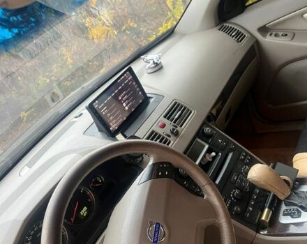 Черный Вольво ХС90, объемом двигателя 2.4 л и пробегом 352 тыс. км за 6500 $, фото 4 на Automoto.ua