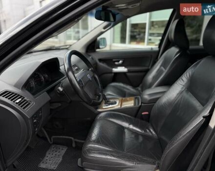 Чорний Вольво ХС90, об'ємом двигуна 2.4 л та пробігом 342 тис. км за 9900 $, фото 13 на Automoto.ua