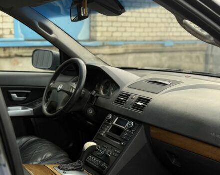 Черный Вольво ХС90, объемом двигателя 2.4 л и пробегом 300 тыс. км за 6150 $, фото 17 на Automoto.ua