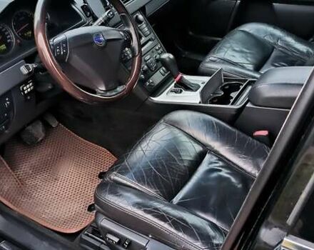 Черный Вольво ХС90, объемом двигателя 2.5 л и пробегом 326 тыс. км за 9500 $, фото 7 на Automoto.ua