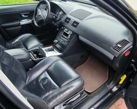 Черный Вольво ХС90, объемом двигателя 2.5 л и пробегом 326 тыс. км за 9500 $, фото 8 на Automoto.ua