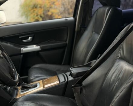 Черный Вольво ХС90, объемом двигателя 2.4 л и пробегом 300 тыс. км за 6150 $, фото 13 на Automoto.ua