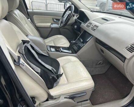 Чорний Вольво ХС90, об'ємом двигуна 2.4 л та пробігом 282 тис. км за 8950 $, фото 4 на Automoto.ua