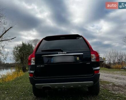 Черный Вольво ХС90, объемом двигателя 2.4 л и пробегом 295 тыс. км за 15659 $, фото 4 на Automoto.ua
