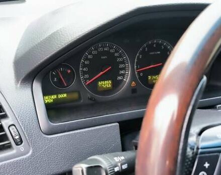 Черный Вольво ХС90, объемом двигателя 2.5 л и пробегом 326 тыс. км за 9500 $, фото 22 на Automoto.ua