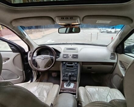 Черный Вольво ХС90, объемом двигателя 2.4 л и пробегом 379 тыс. км за 4800 $, фото 9 на Automoto.ua