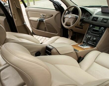 Черный Вольво ХС90, объемом двигателя 2.4 л и пробегом 210 тыс. км за 3333 $, фото 5 на Automoto.ua