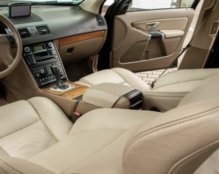 Черный Вольво ХС90, объемом двигателя 2.4 л и пробегом 210 тыс. км за 3333 $, фото 6 на Automoto.ua